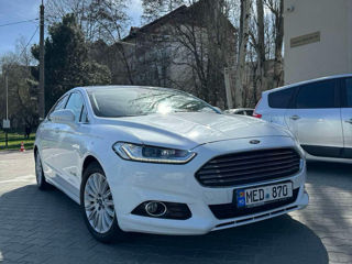 Ford Mondeo foto 1