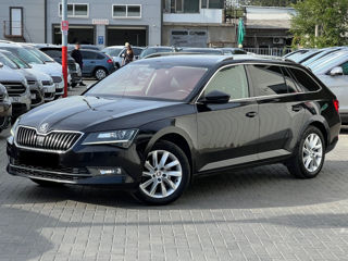 Skoda Superb foto 5