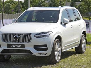 Volvo XC90 foto 9