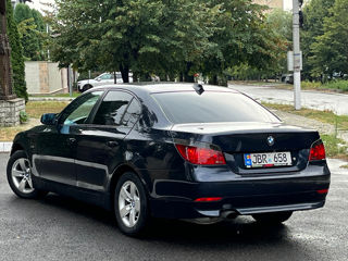 BMW 5 Series foto 7