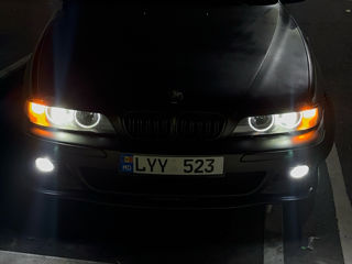 BMW 5 Series foto 7