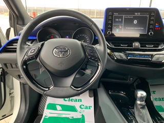 Toyota C-HR foto 8