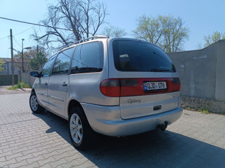 Ford Galaxy foto 5