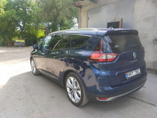 Renault Grand Scenic foto 2