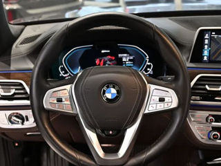 BMW 7 Series foto 10