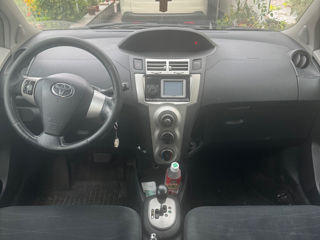 Toyota Yaris foto 6