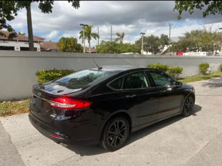 Ford Fusion foto 2