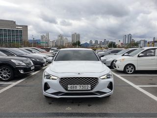 Hyundai Genesis foto 2
