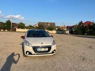 Peugeot 208 foto 5