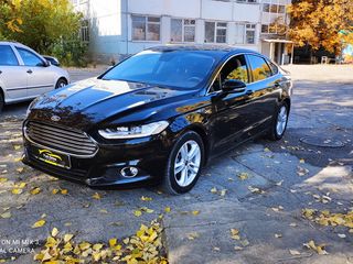 Ford Mondeo foto 2