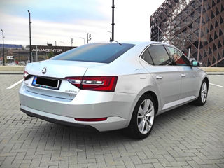 Skoda Superb foto 3