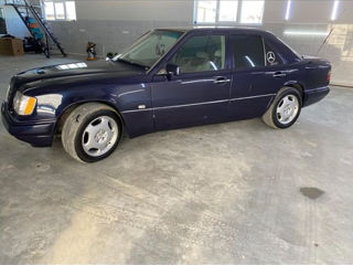 Mercedes Series (W124)