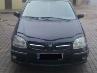 Nissan Almera Tino foto 3