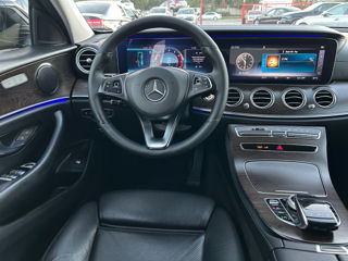 Mercedes E-Class foto 8