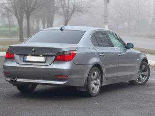 BMW 5 Series foto 6