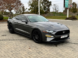 Ford Mustang foto 3