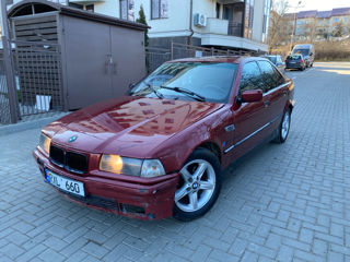 BMW 3 Series foto 6