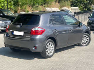 Toyota Auris foto 3