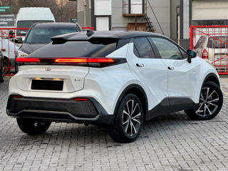 Toyota C-HR foto 3