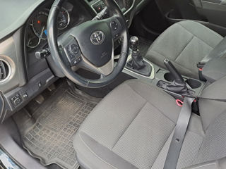 Toyota Auris foto 2