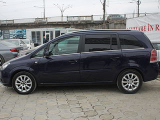 Opel Zafira foto 4