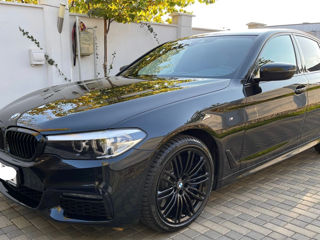 BMW 5 Series foto 1