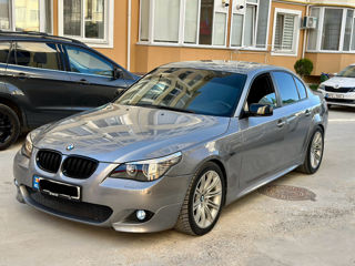 BMW 5 Series foto 1