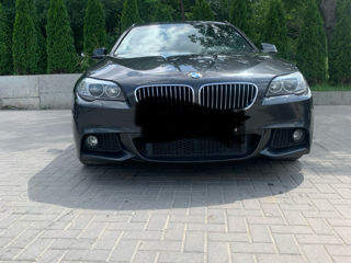 BMW 5 Series foto 10