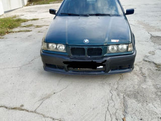 BMW 3 Series foto 5