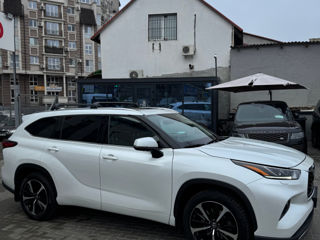 Toyota Highlander foto 2