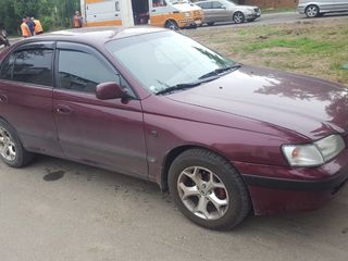 Toyota Carina - E