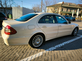 Mercedes E-Class foto 3