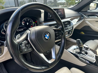 BMW 5 Series foto 6