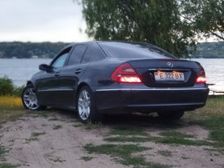 Mercedes E-Class foto 3