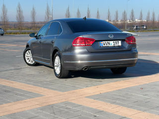 Volkswagen Passat foto 3