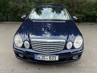 Mercedes E-Class foto 2