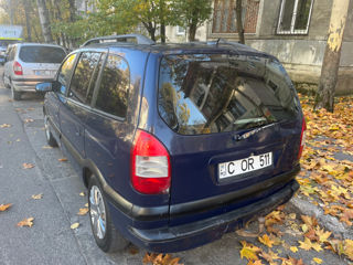 Opel Zafira foto 4