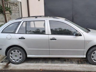 Skoda Fabia foto 2