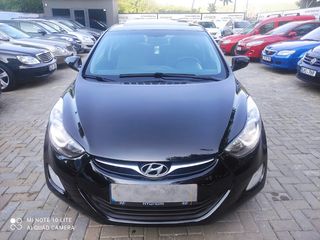 Hyundai Elantra foto 4