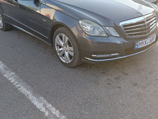 Mercedes E-Class foto 4