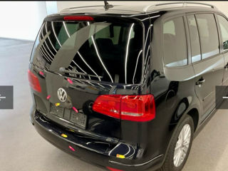 Volkswagen Touran foto 3