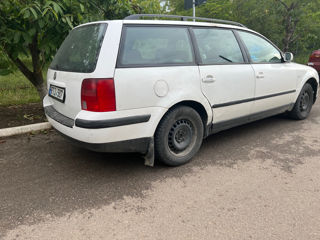 Volkswagen Passat foto 3