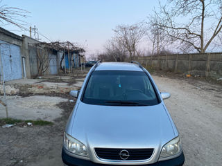 Opel Zafira foto 6