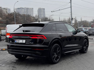 Audi Q8 foto 14