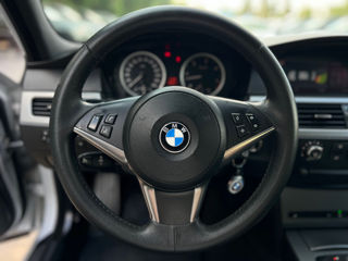 BMW 5 Series foto 12