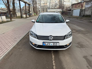 Volkswagen Passat foto 2