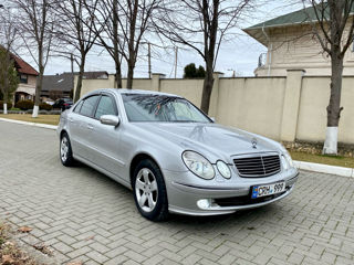 Mercedes E-Class foto 12