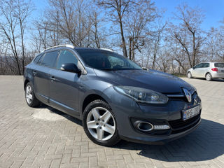 Renault Megane foto 2