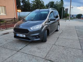 Ford Tourneo Connect foto 2