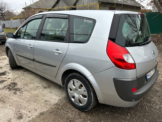 Renault Grand Scenic foto 4